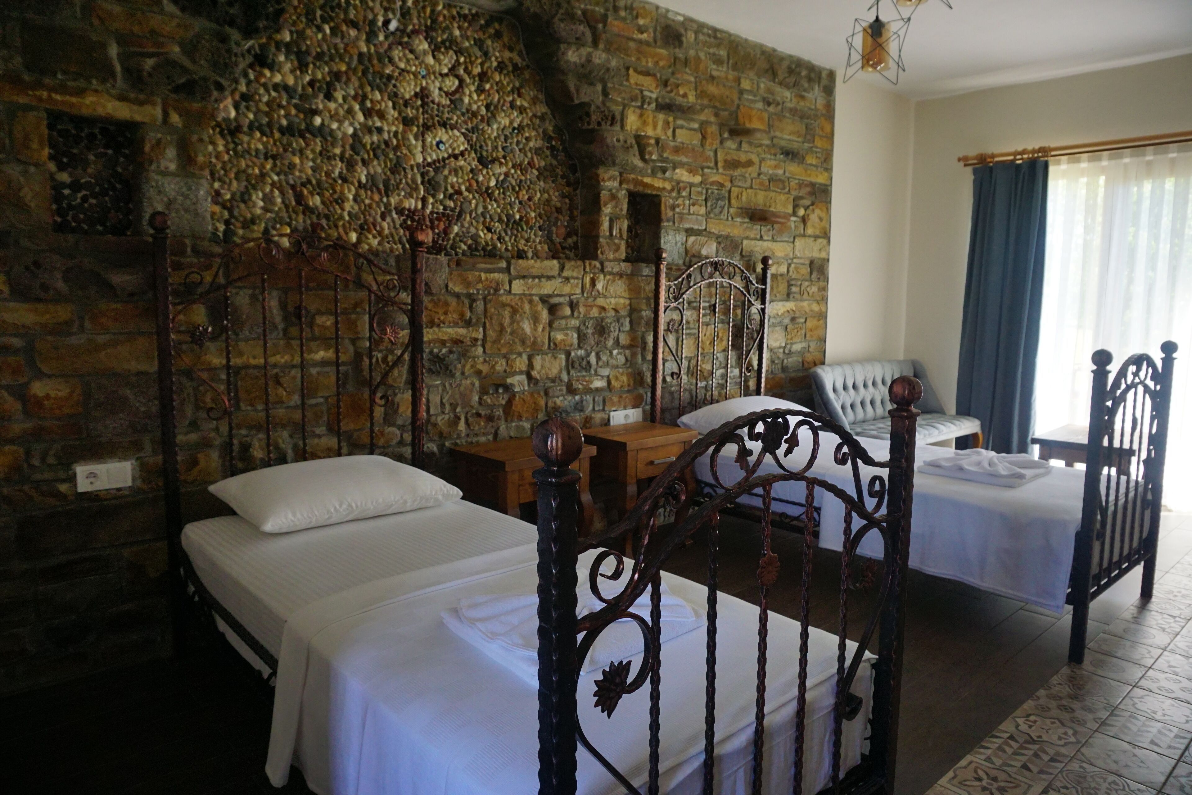 triple room | blackout curtains, soundproofing, bed sheets