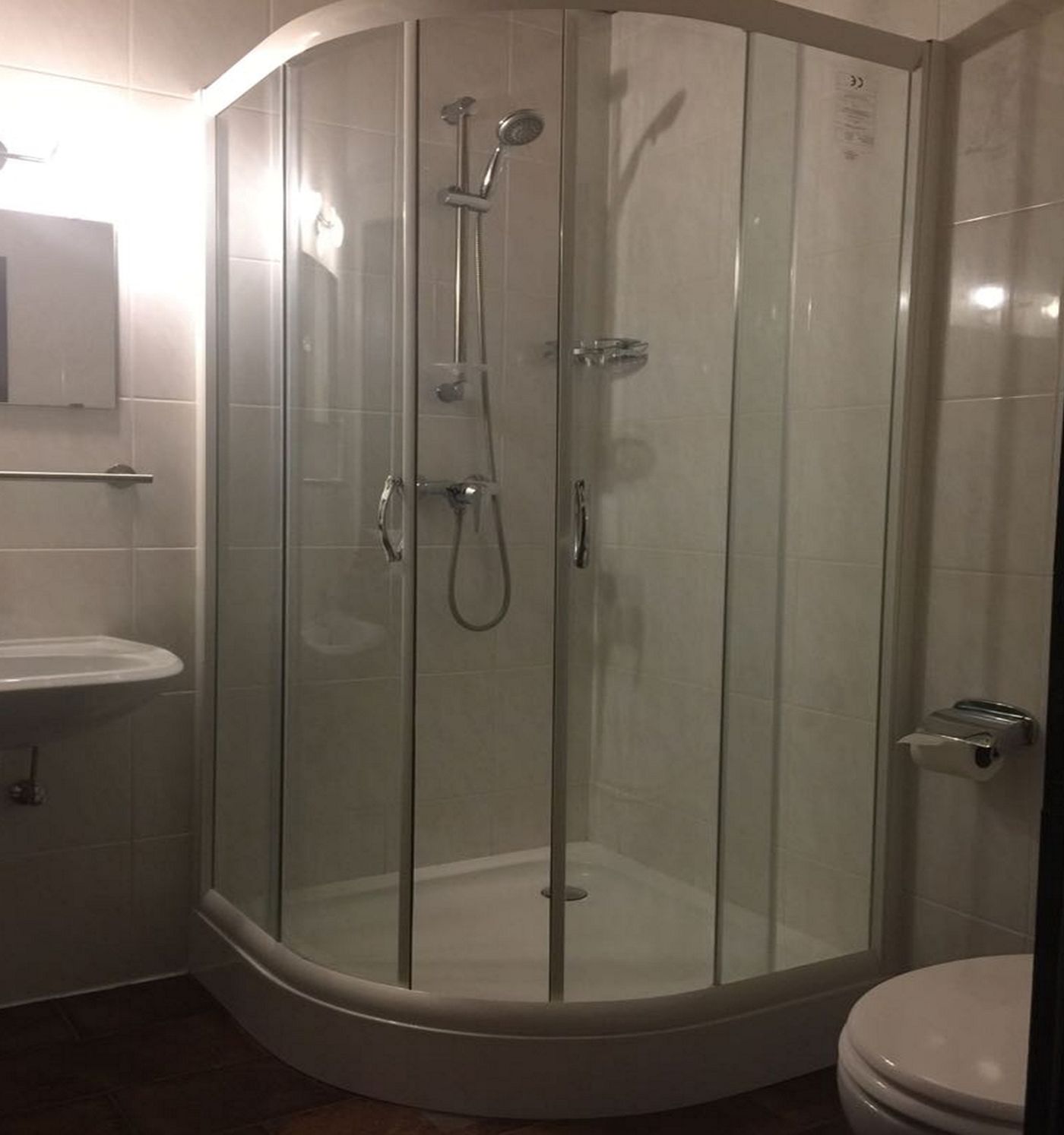 Minibar, desk, soundproofing, free WiFi