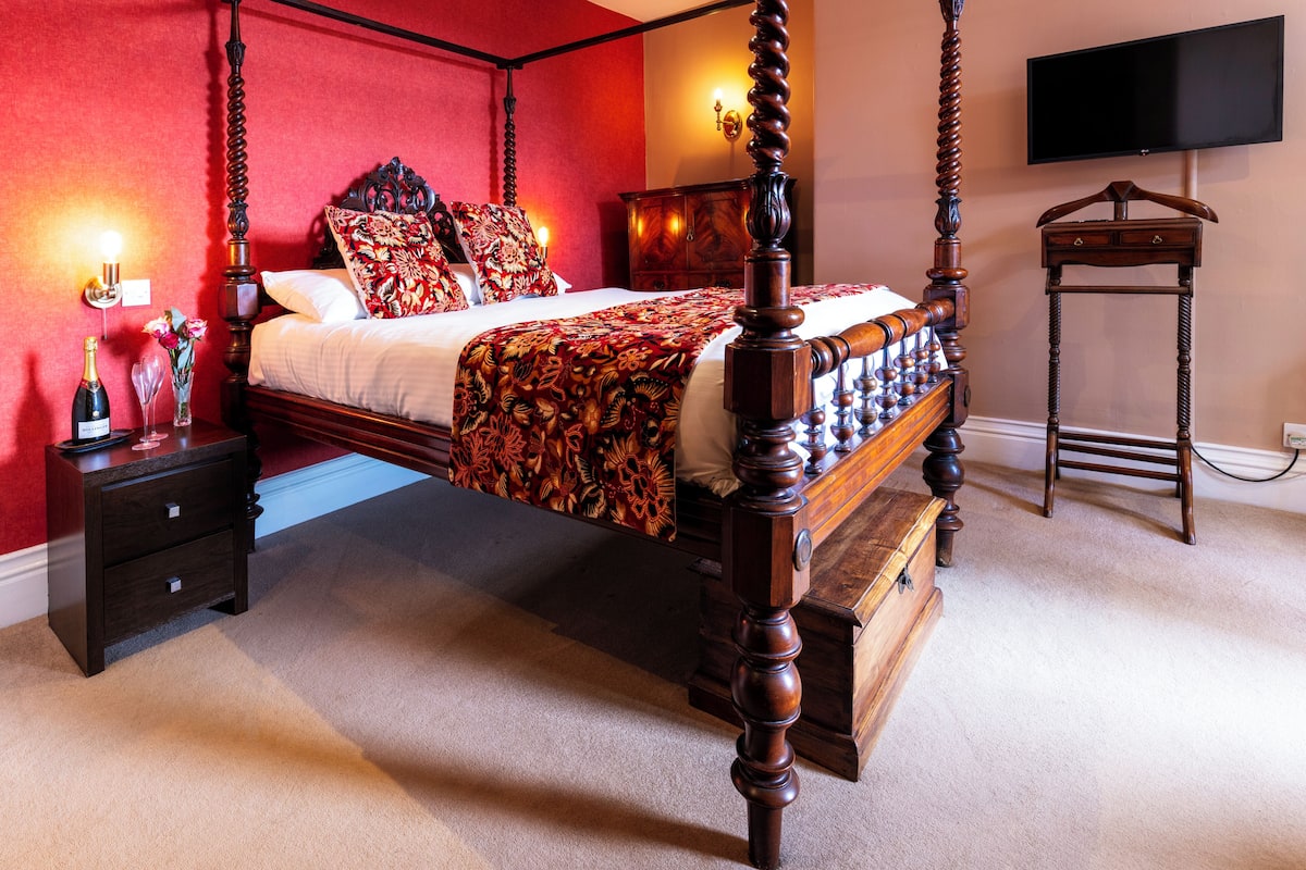 Deluxe-Zimmer, 1Â King-Bett, Nichtraucher | Hochwertige Bettwaren, individuell dekoriert, individuell eingerichtet