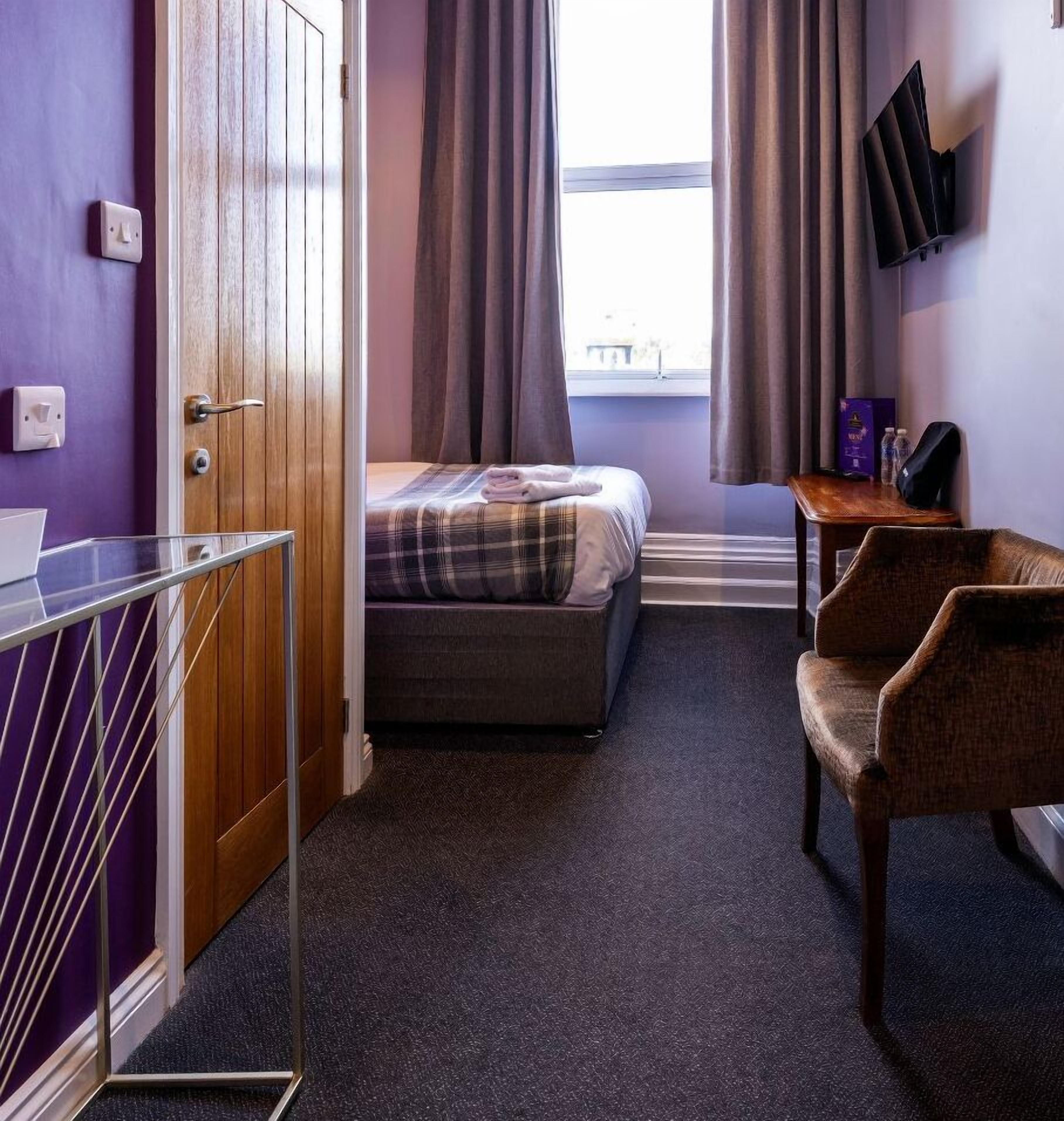 Basic Single Room, 1 Single Bed, Non Smoking | Premium bedding, individually decorated, individually furnished, desk