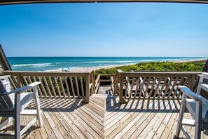 Property grounds - GORGEOUS OCEAN FRONT CONDO! (Pine Knoll Shores)