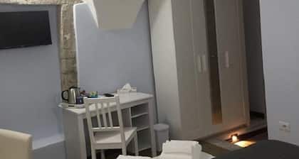 Bomarosa Rooms
