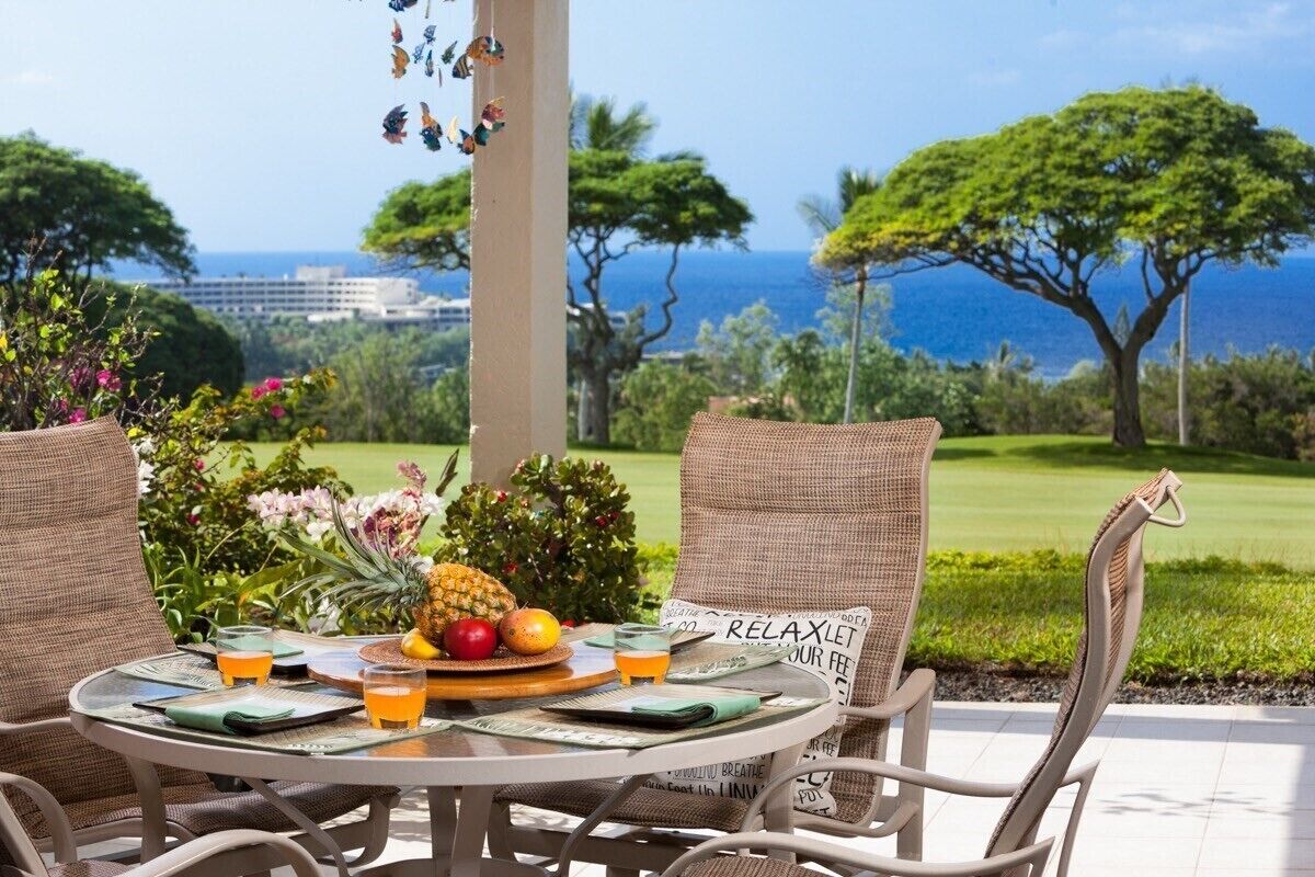 Country Club Villas#115 Ground Floor, Incredible Oceanview, Spacious Lanai,