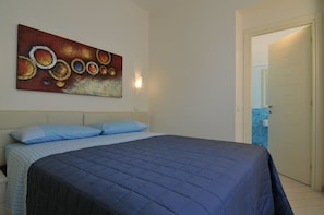 Quarto casal | Frigobar, escrivaninha, quartos à prova de som, Wi-Fi de cortesia