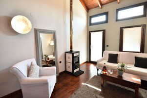 Suite | Memory foam beds, soundproofing, iron/ironing board