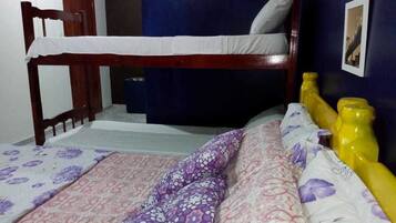 Quarto família | 1 quarto, frigobar, cortinas blackout