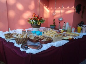 Buffet - Pousada Sobre as Ondas (Mangaratiba)