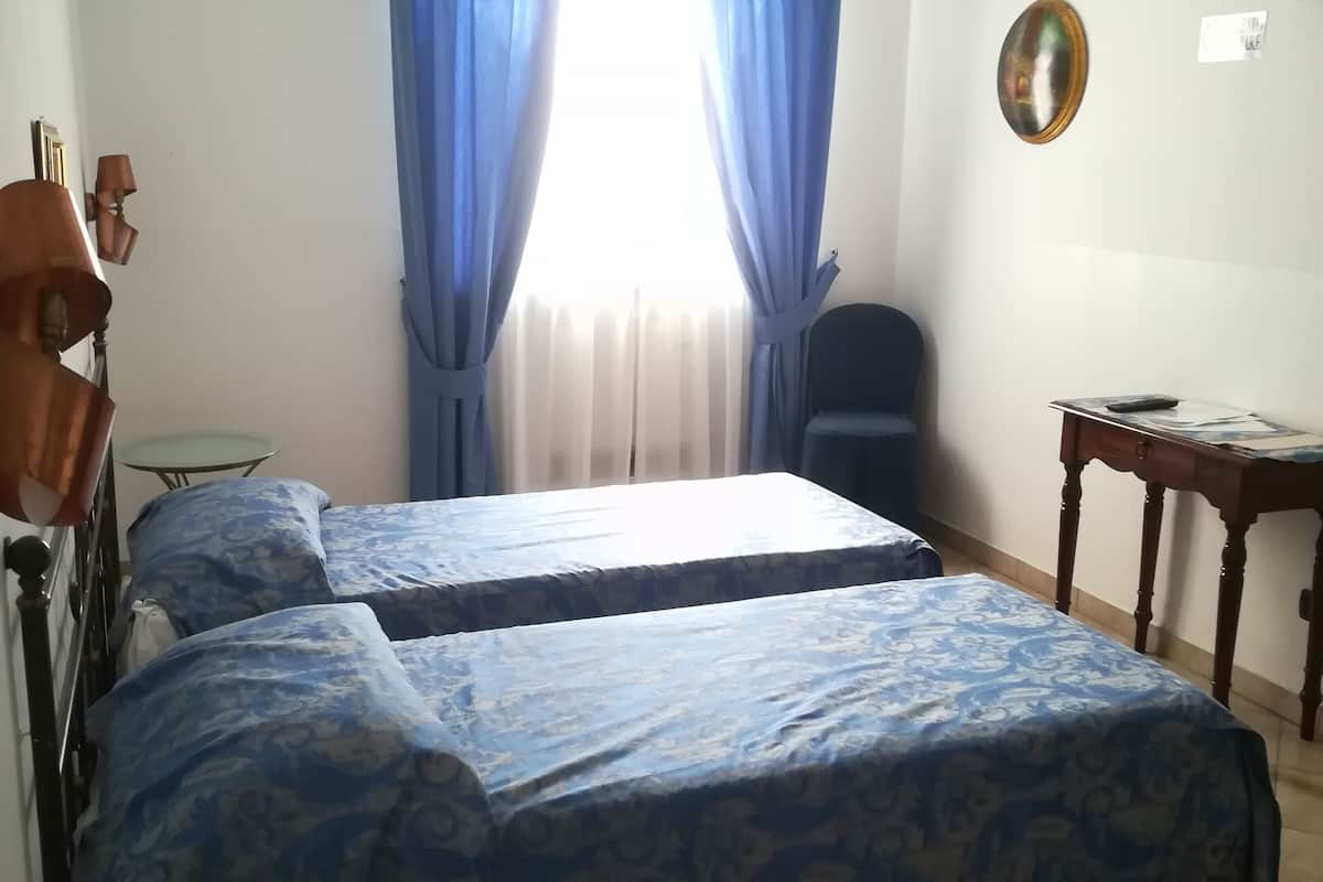 double or twin room | desk, soundproofing, rollaway beds, free wifi