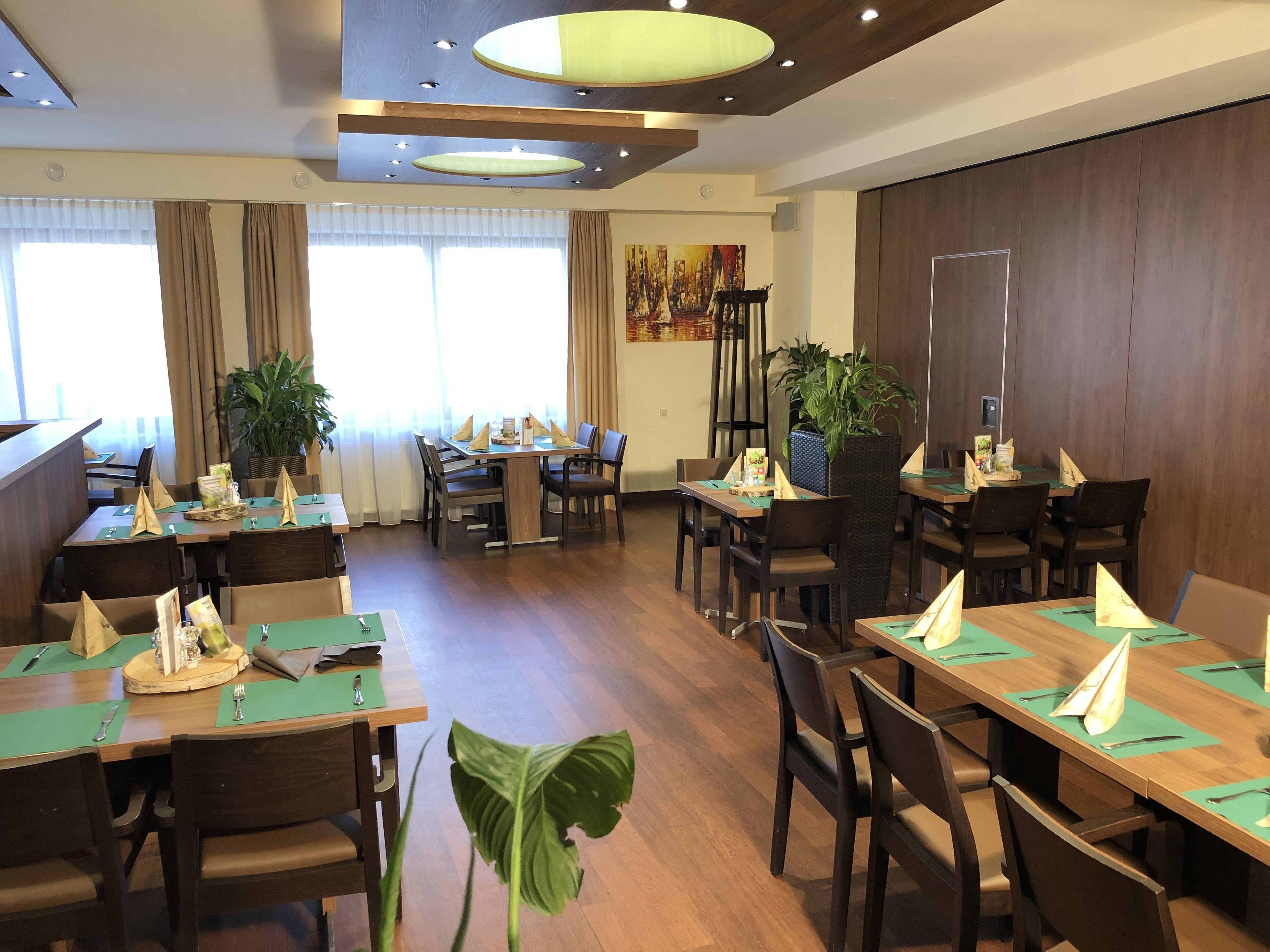 Se sirven cenas y cocina alemana