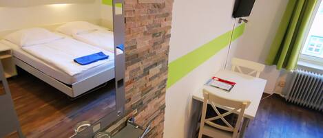 Doppelzimmer, Gemeinschaftsbad | Zimmerausstattung