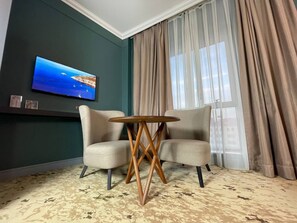 Habitació doble superior | Roba de llit d'alta qualitat, minibar i caixa forta a l'habitació 