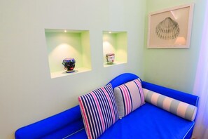 Living area - Henry House (Sorrento)