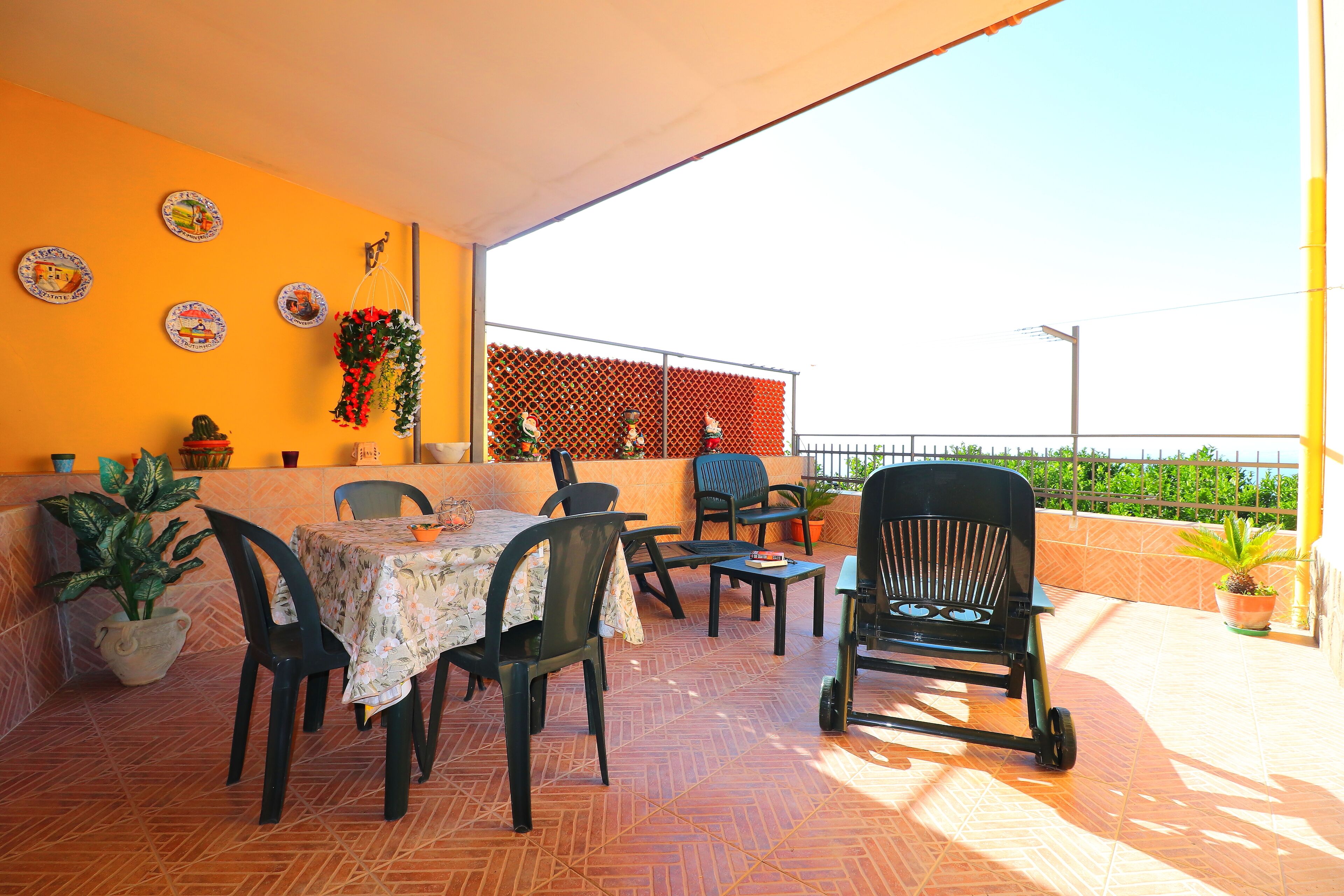 Appartamento panoramico, 2 camere da letto, vista mare | Terrazza/patio