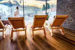 桑拿、热水浴缸、湿蒸房、温泉/矿泉、深层组织按摩、产前按摩