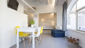 Loft, terrazzo | Vista dalla camera