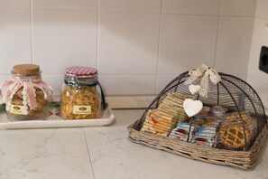 Petit déjeuner préparé sur commande servi tous les jours en supplément
