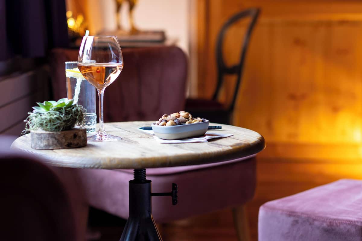 Junior-Doppelzimmer | 1 Schlafzimmer, hochwertige Bettwaren, Zimmersafe, Schreibtisch