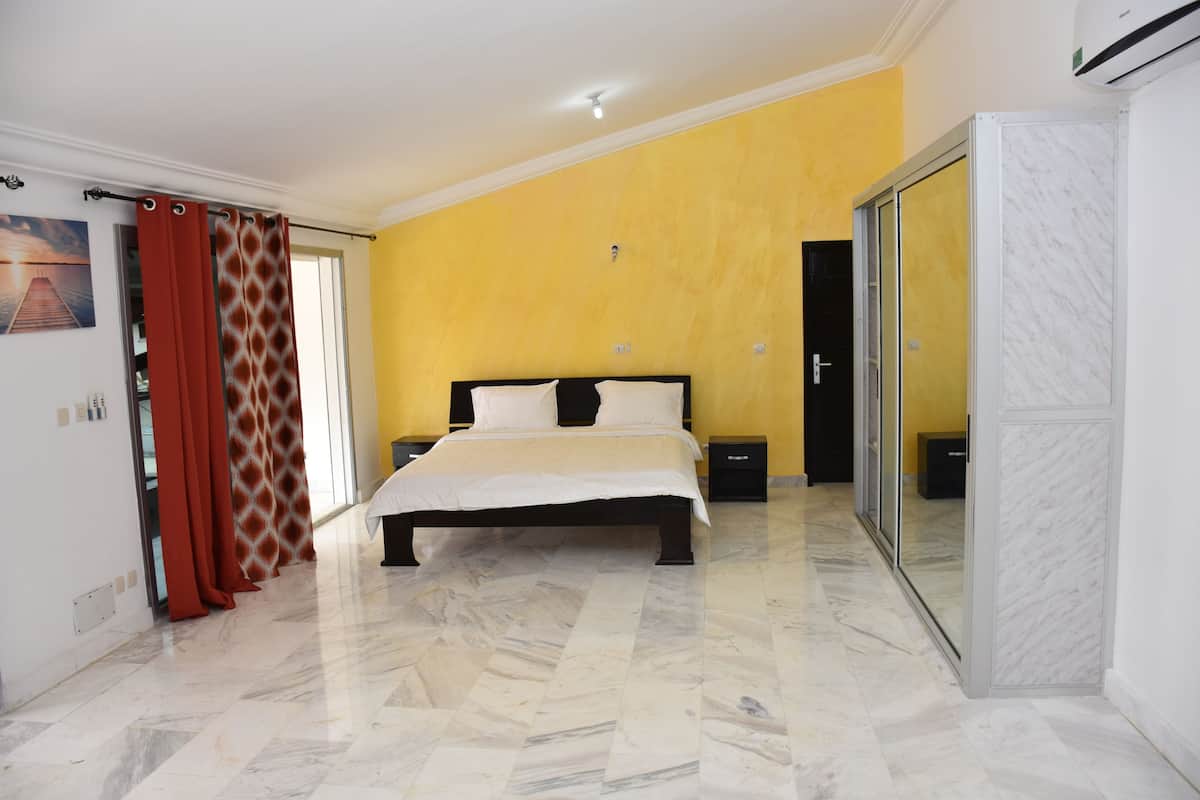 Suite | Minibar, desk, blackout curtains, free WiFi