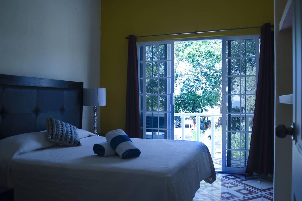 Bungalow Club, 1 habitación, cocina, frente al mar | Camas extra, wifi gratis y ropa de cama