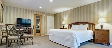 Villa Deluxe (Studio) | Tabla de planchar con plancha y ropa de cama