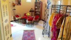Unclassified image, 2 of 17, button - Hostel Villa Red City (Marrakech)