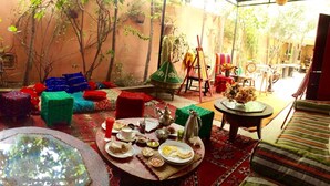 Unclassified image, 5 of 17, button - Hostel Villa Red City (Marrakech)