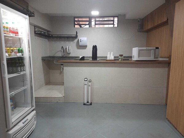 Flat-screen TV - Londres Royal Hotel (Londrina)