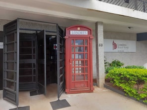 Front of property - Londres Royal Hotel (Londrina)