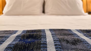 Frigobar, Wi-Fi de cortesia, roupa de cama