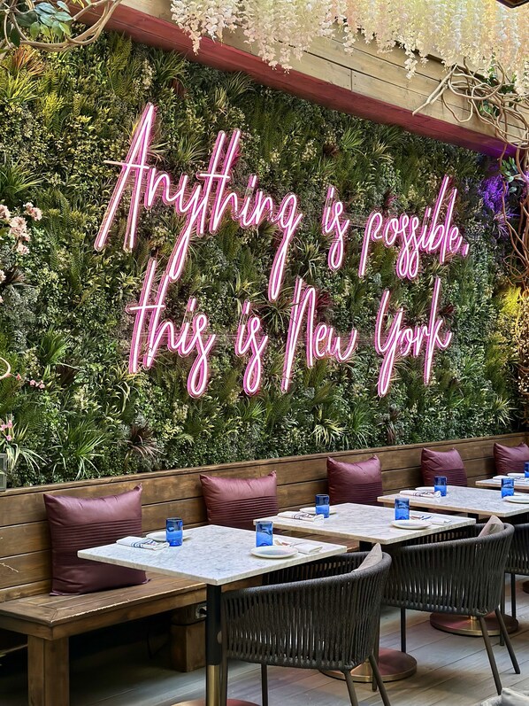 Terrace/patio - Concorde Hotel New York (New York)