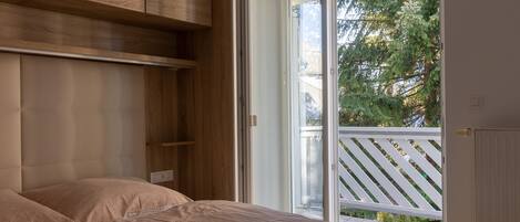 1 dormitori, escriptori, habitacions insonoritzades i wifi gratuïta