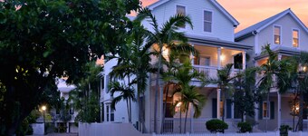 Très grande maison de style Conch dans Oldtown avec piscine privée et quai!