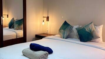 Deluxe Double Room, 1 Queen Bed | Egyptian cotton sheets, premium bedding, down comforters