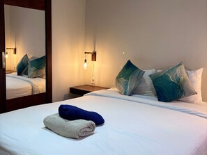 Deluxe-Doppelzimmer, 1 Queen-Bett | Bettwäsche aus ägyptischer Baumwolle, hochwertige Bettwaren