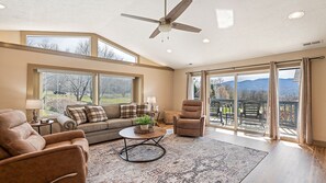 Club appartement, en-suite badkamer, uitzicht op golfbaan (2-Bedroom Luxury Rentals) | Lounge