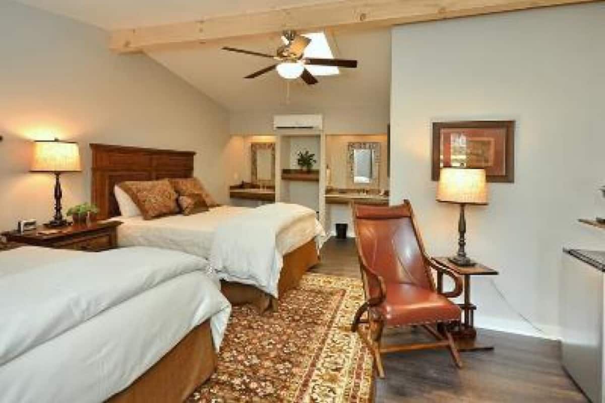 Standard Quadruple Room, Accessible, Ensuite (Room III)