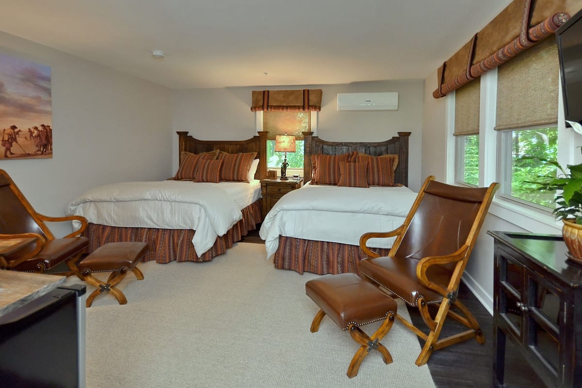 Standard Quadruple Room, Accessible, Ensuite (Room l)