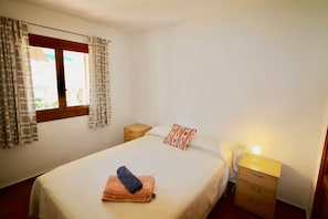 1 soverom, wi-fi (inkludert) og sengetøy