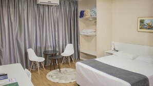 Superior Room, Balcony - San Remo Hotel (Carazinho)