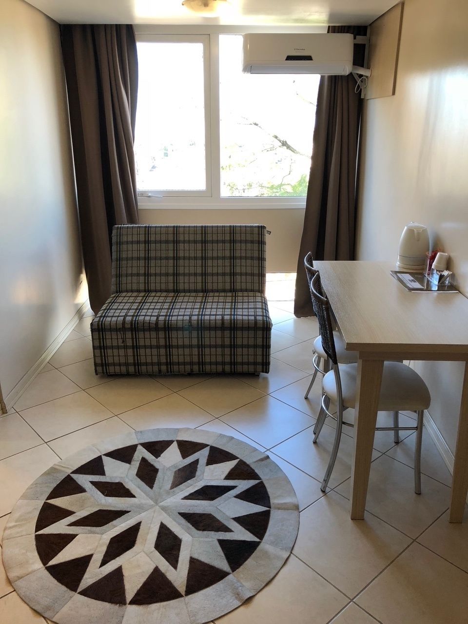 executive room | living area | tv