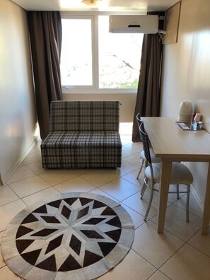 Executive Room | Living area