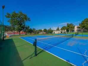 Sport court