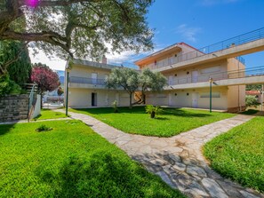 Exterior - Rescator Resort 225 - One Bedroom Apartment, Sleeps 4 (Roses)