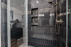 Combined shower/tub