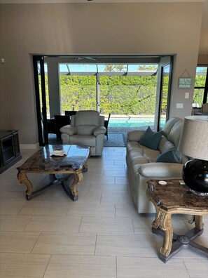 Smart TV y reproductor de DVD 