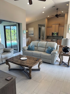 Smart TV y reproductor de DVD 