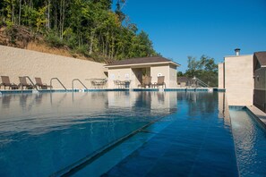 Pool - Lakeside 7 Bedroom Villa, Fire Pit, Near Gatlinburg! (Newport)
