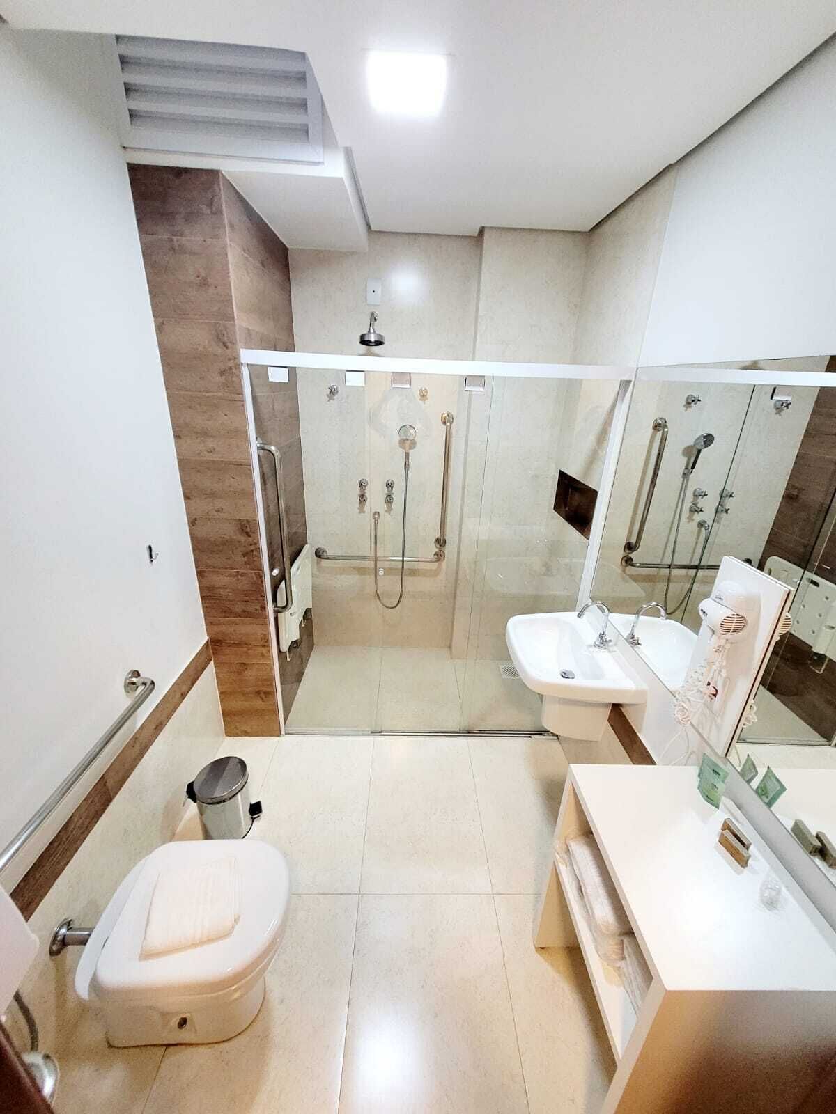 premium twin room, 2 single beds | bathroom | shower, hair dryer, towels