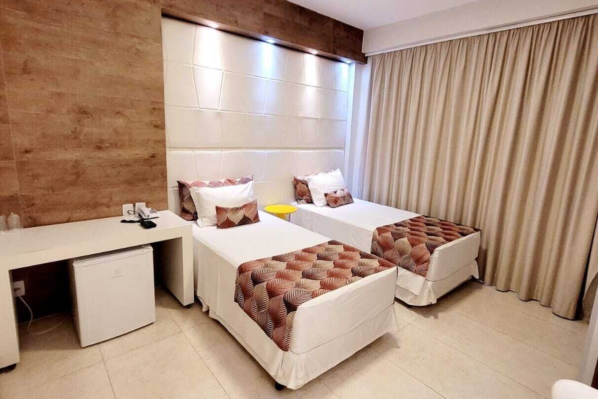 premium twin room, 2 single beds | 1 bedroom, minibar, in-room safe, desk