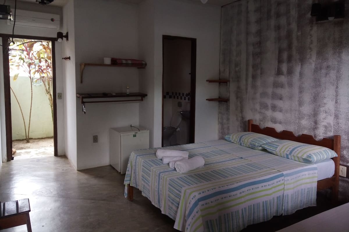 Traditional-Doppel- oder -Zweibettzimmer